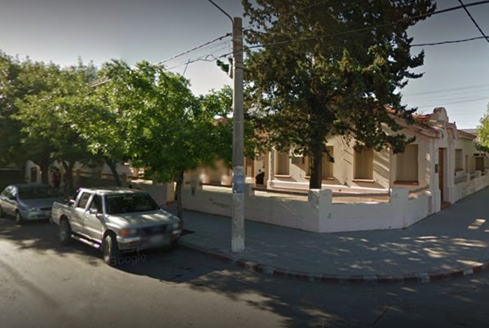 La policía busca a un joven: en el centro de Santa Rosa, violaron a una estudiante de 18 años