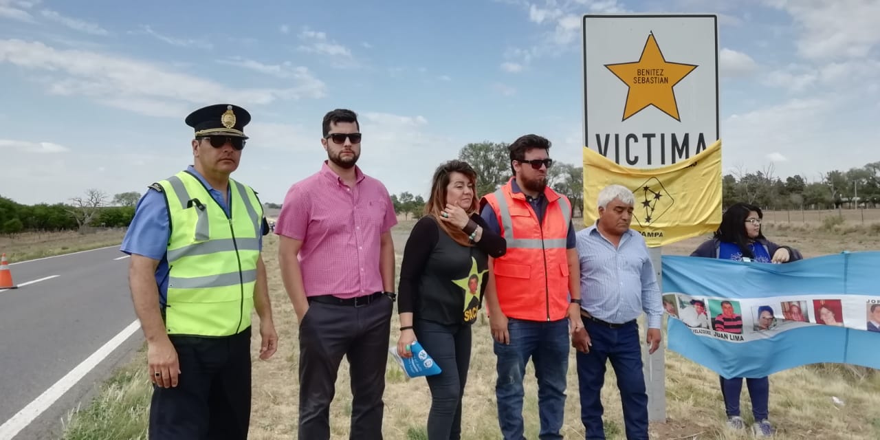 Estrellas amarillas lo hizo: La ruta 35 ya conmemora a una víctima vial por primera vez en una ruta nacional