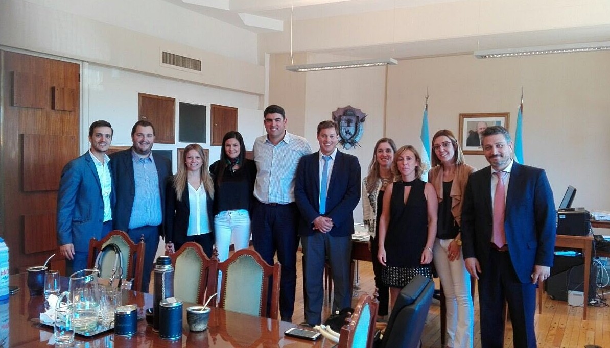 Hicieron la vaquita: Fiscales provinciales donaron $400.000 para hospitales de La Pampa