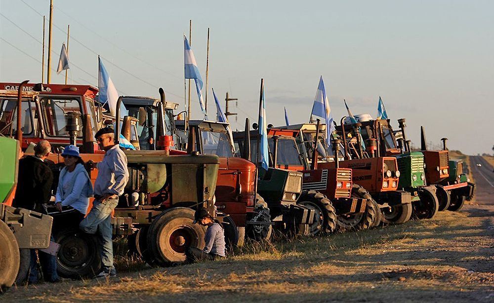 “Lunes sí, primer día de semana, seria una macana si vamo a trabajar”: Comenzó el lockout de la patronal rural y no hay movimiento hasta el jueves
