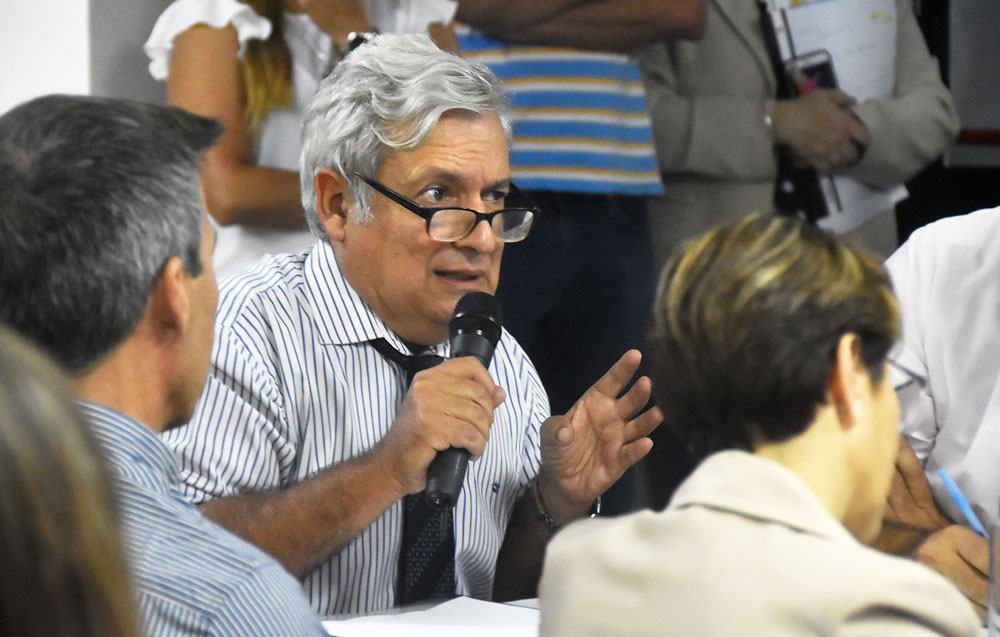 Que se rompa y no se cobre: Los diputados radichas piden que la corten con los aumentos de comisiones bancarias