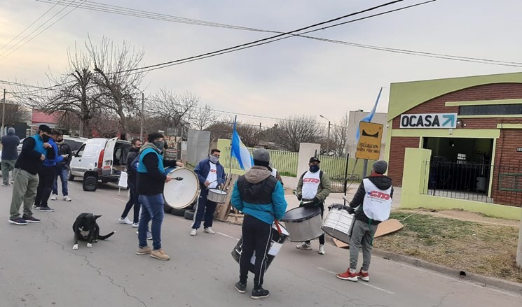 Fletaron a tres sin causa: Paro total en OCASA y el gremio pide la reincorporación de los trabajadores