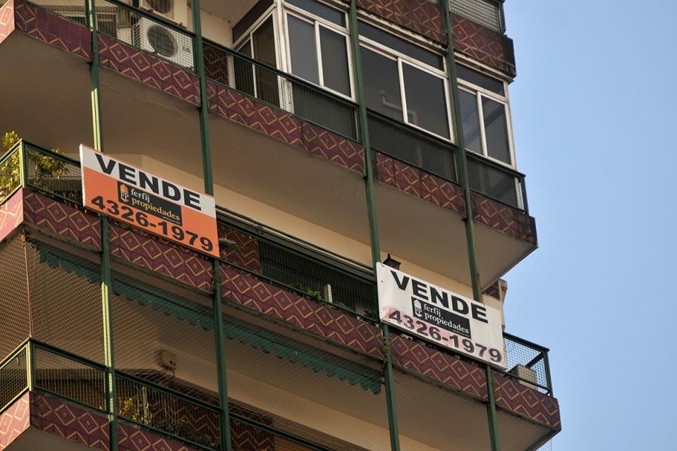 Van para planta baja: Los precios de los inmuebles cayeron hasta un 40% en todo el país