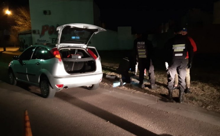 A uno lo detectaron por el bulto: Personal de la UR II secuestró droga y demoró a dos personas en Pico