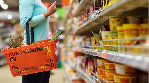 El curro de Pedidos Ya: Las ventas en supermercados aumentaron 2,6% en los primeros 7 meses; las compras online subieron 437,4%