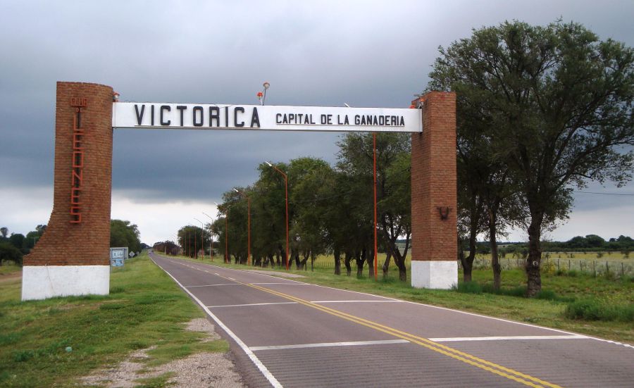 Se fueron de mambo: Atacaron a un repartidor de El Diario en Victorica y le rompieron la mandíbula