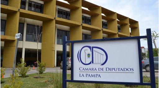 Metido como jeringa de hospital: Apareció un caso de COVID en la Legislatura y estará cerrada hasta la semana que viene