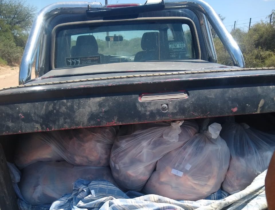 Cayó el delivery de asados: Decomisaron 350 kg de carne al sureste de Santa Rosa