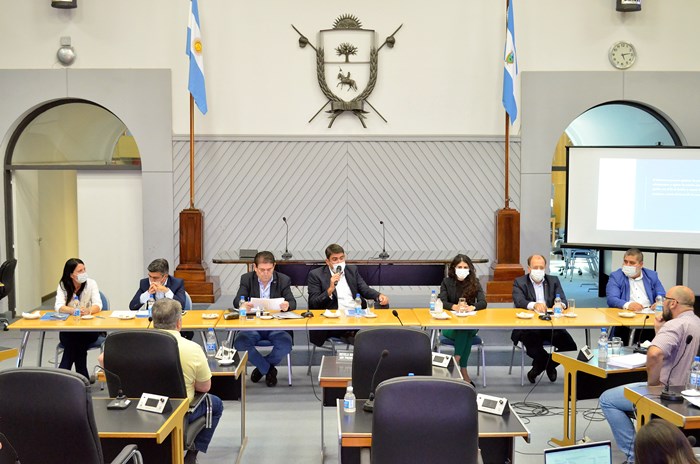 Un poco más de plata: Bensusán tendrá un 22% más en el Presupuesto y apunta a “optimizar los trámites internos, para mejorar el servicio”