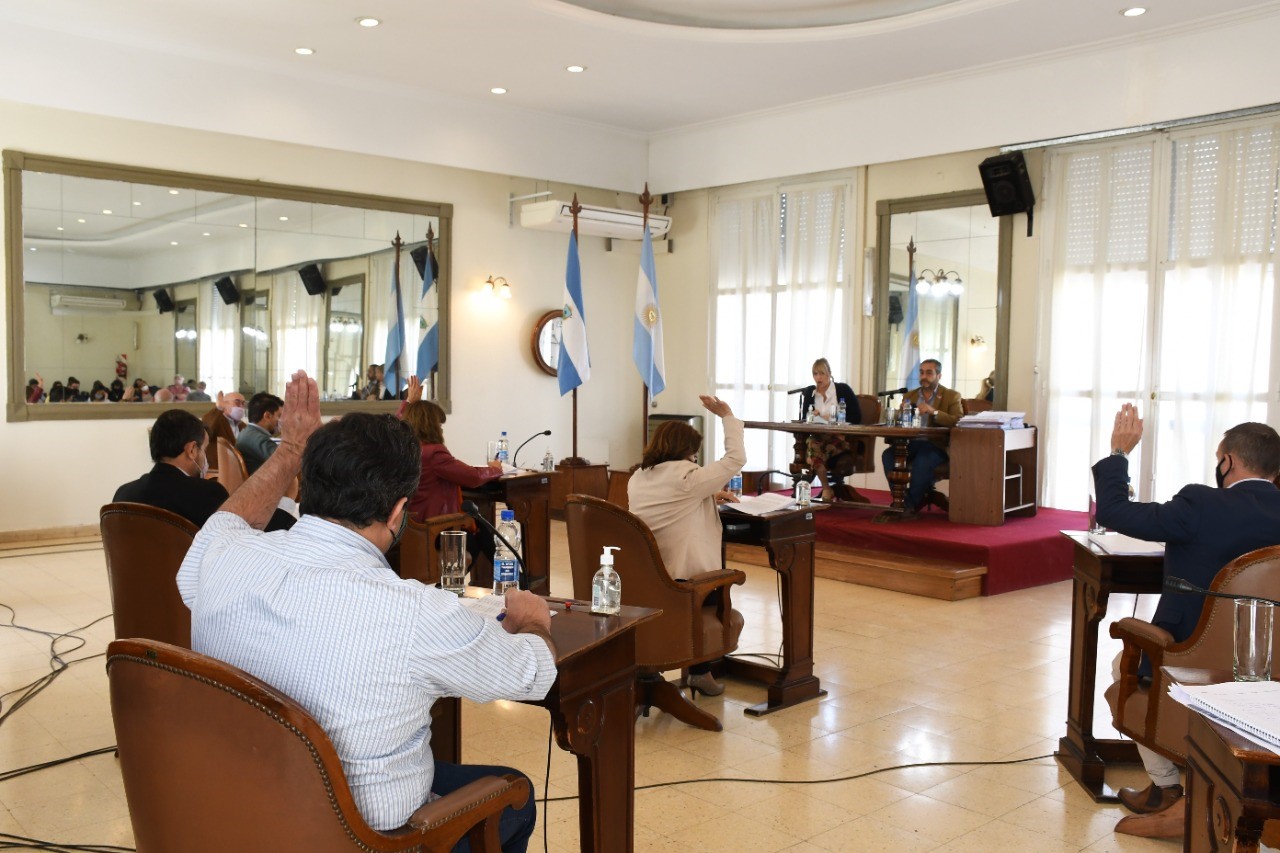 Aprobaron obras de gas para la ciudad: Décima séptima sesión del Concejo santarroseño; declaran tres proyectos interés municipal