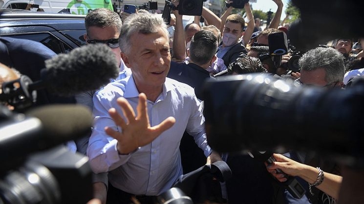 Fue porque entendió “dólares”: “Convivimos con una cultura de poder oscura que usa una tragedia para dañar”, dijo Macri antes de declarar en Dolores