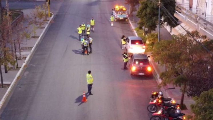 Se tomaron hasta el agua de los floreros: Seguridad detectó 41 alcoholemias positivas este fin de semana