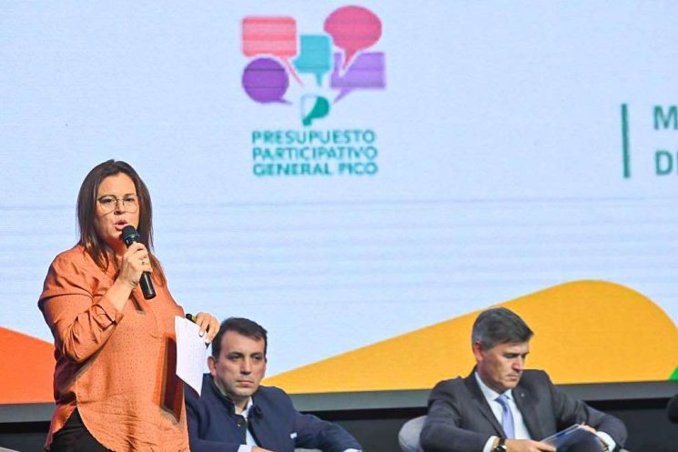 Alonso dio cátedra: La intendenta piquense disertó en el Primer Congreso de Participación Ciudadana