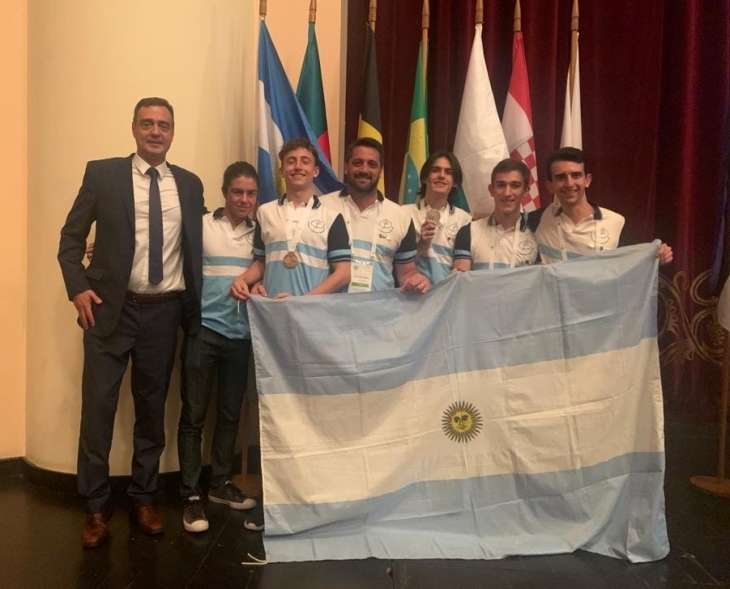 Orgullo nacional: el equipo argentino recibió dos medallas en la Olimpiada Internacional de Biología