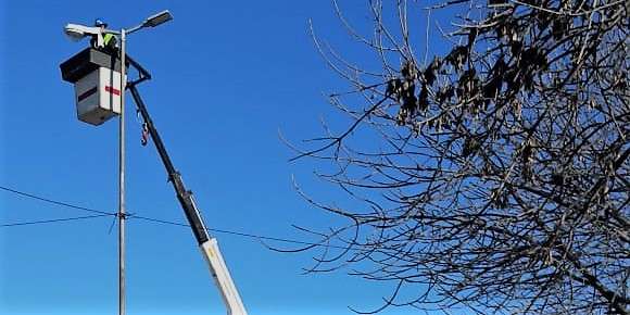 Obras de Copete: El municipio recambiará más la mitad de las luminarias led de Santa Rosa