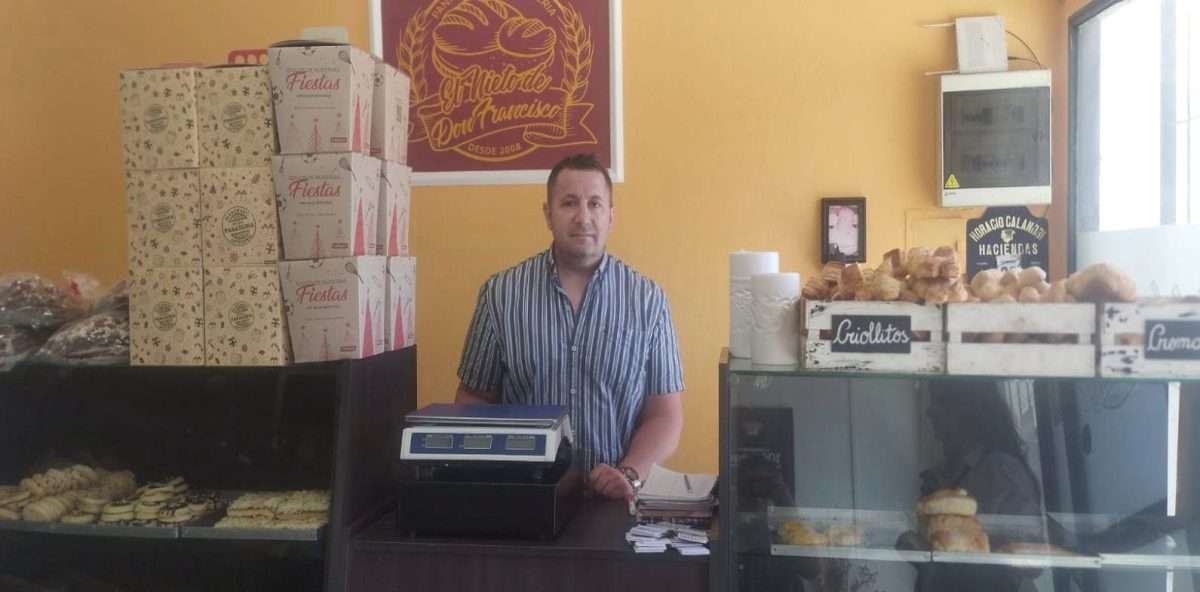 Notable gesto de un panadero de Castex: Bajó el precio del pan para jubilados y pensionados