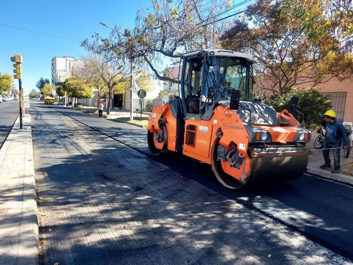 A buscar rutas alternativas: Continúa el plan provincial de pavimentación en Santa Rosa