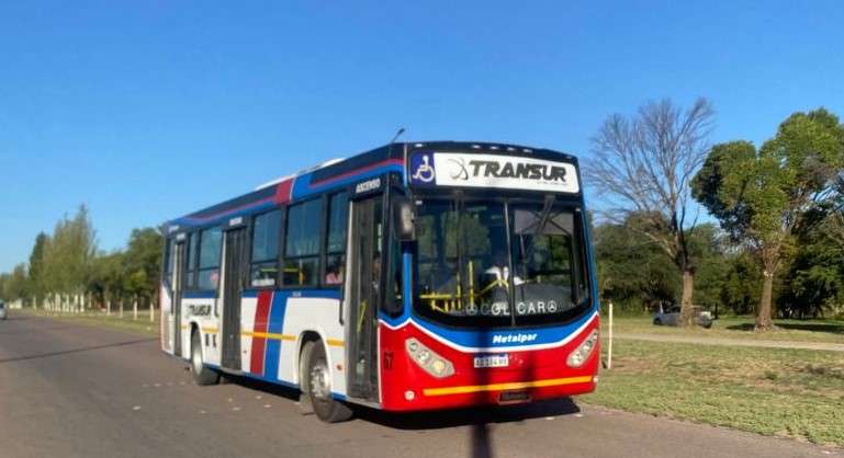 Quedamos a gamba: Inminente paro de transporte urbano e interurbano por la quita de subsidios