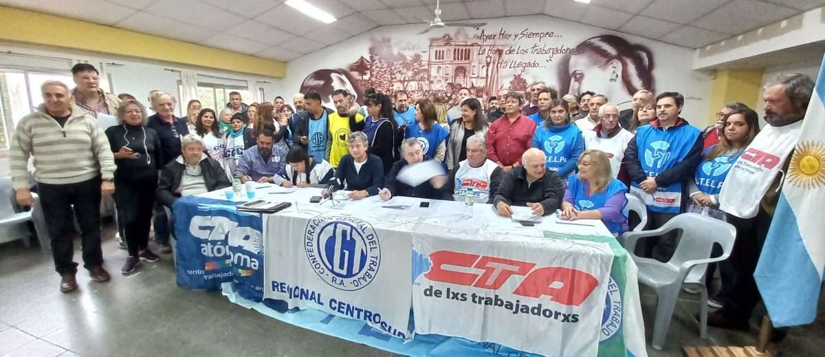Sacale una foto… Todas las centrales obreras de La Pampa se juntaron para convocar a la marcha por la universidad pública