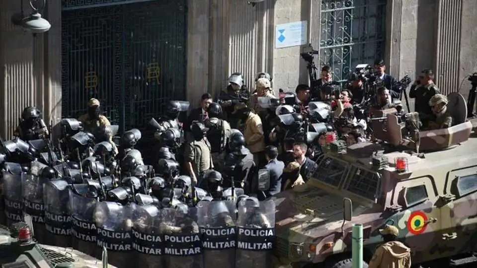 «La democracia debe respetarse»: Arce denunció un posible levantamiento militar en Bolivia