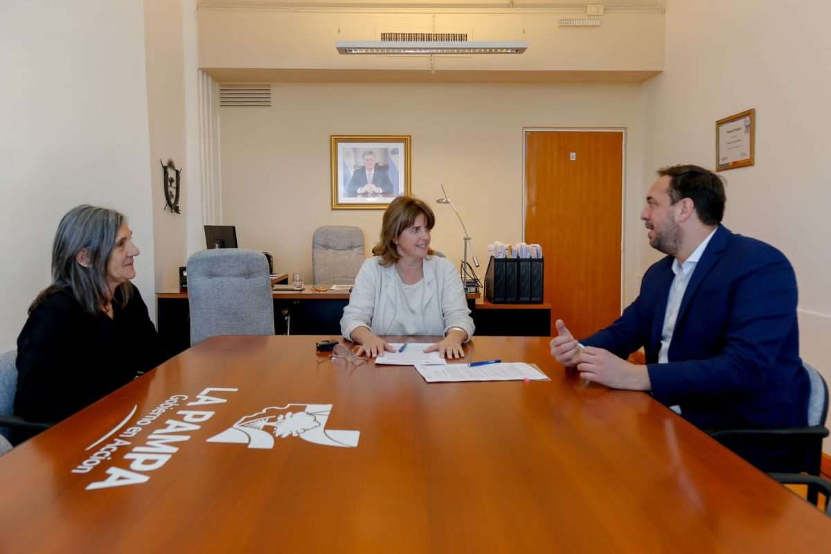Estatales a estudiar: Municipio y Educación firmaron un convenio de terminalidad educativa