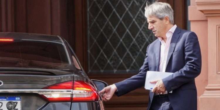 Todos tienen su excusa: Caputo cargó contra los gobernadores que lo criticaron por no eliminar retenciones al campo