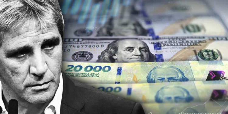 Peso vs. Dólar, resultado cantado: Caputo confirmó que los precios de bienes y servicios podrán mostrarse en dólares