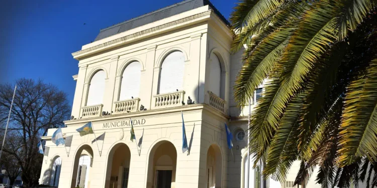Tarde, pero sirve: Municipalidad de Pico paga el bono de fin de año el martes