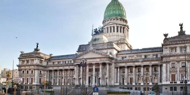Victoria del gobierno: Diputados dio media sanción al proyecto de suspensión de las PASO