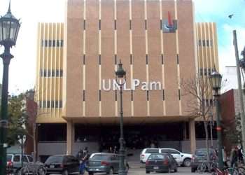 No hay margen para nada: Las universidades de todo el país advierten que está en riesgo el inicio del segundo cuatrimestre