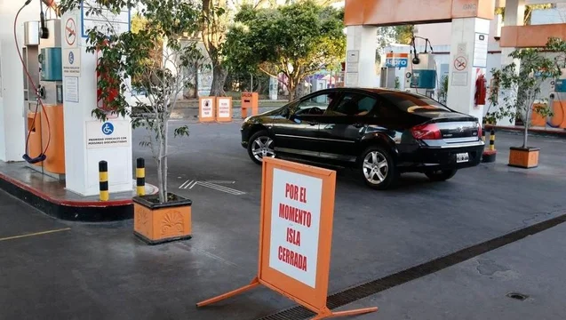 Bienvenidos a Argenzuela: Cortan el suministro de gas a estaciones de servicio e industrias