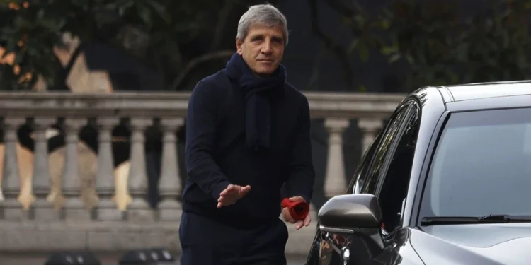 En el «totó»: La Justicia declaró inconstitucional la decisión de Caputo de no informar los precios de los combustibles