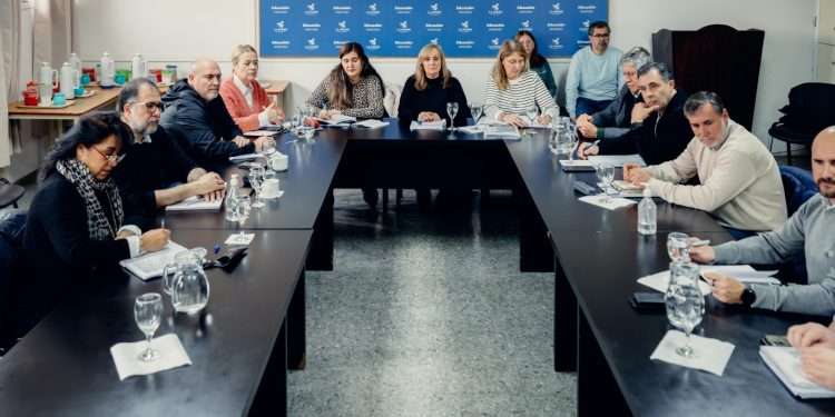 Paritarias en La Pampa: el Gobierno no hizo oferta y pidió esperar hasta la próxima semana